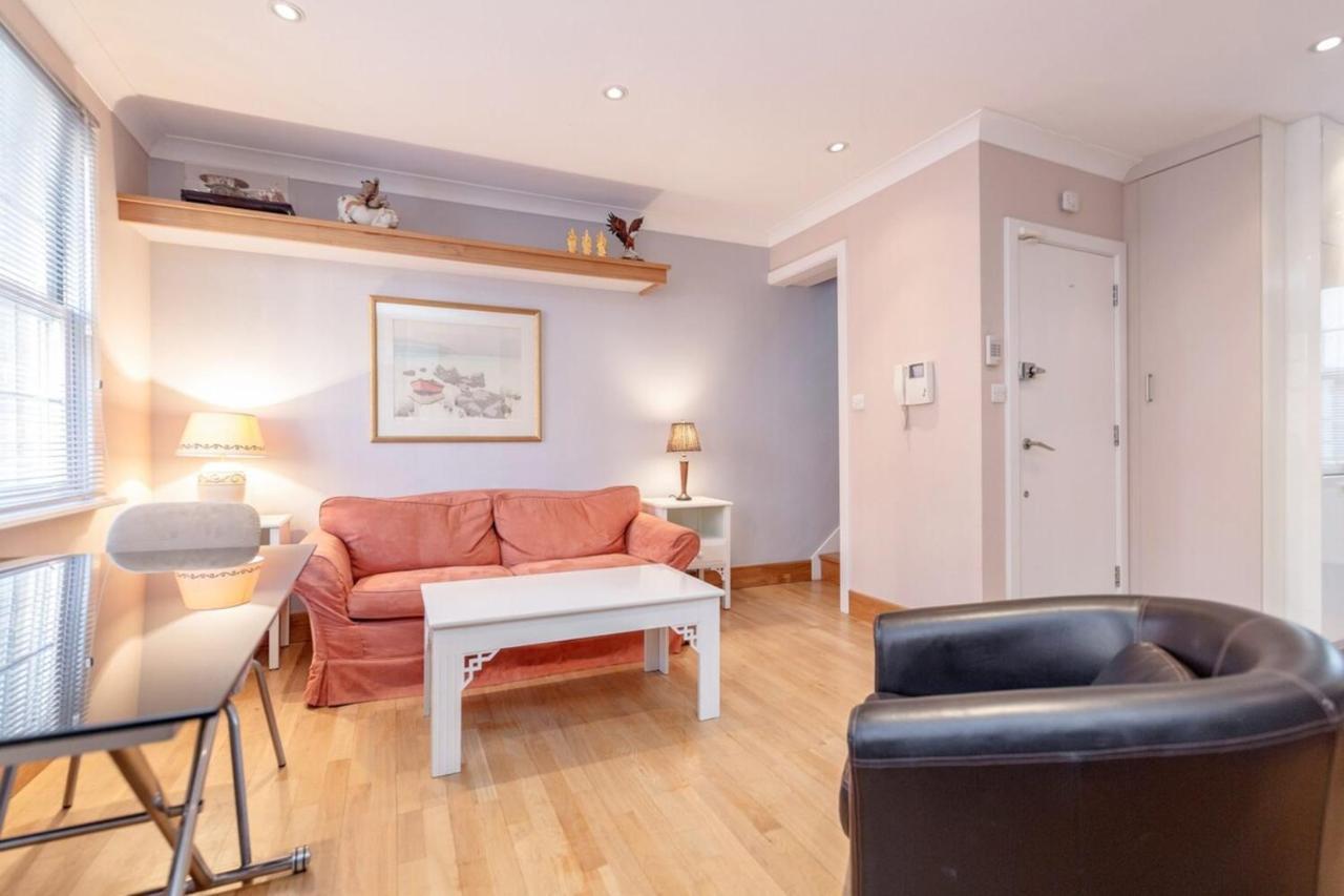 Beautiful Spacious 1BD Flat in Victoria Londres Exterior foto